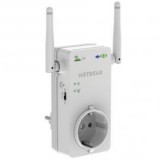 Netgear Wifi Range Extender Universale con formato compatto installabile direttamente sulla presa el